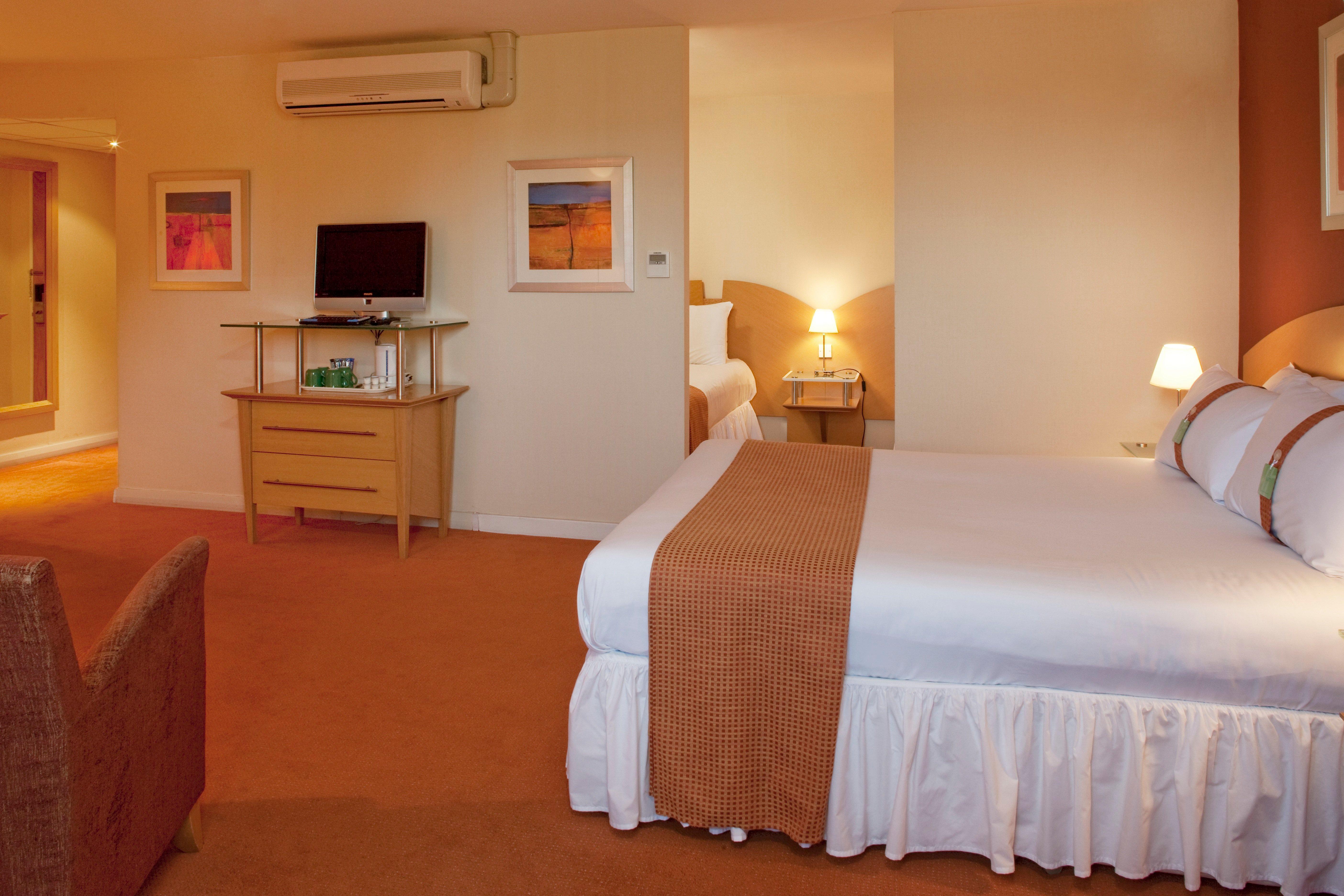 Holiday Inn Ashford - North A20 By Ihg Zewnętrze zdjęcie