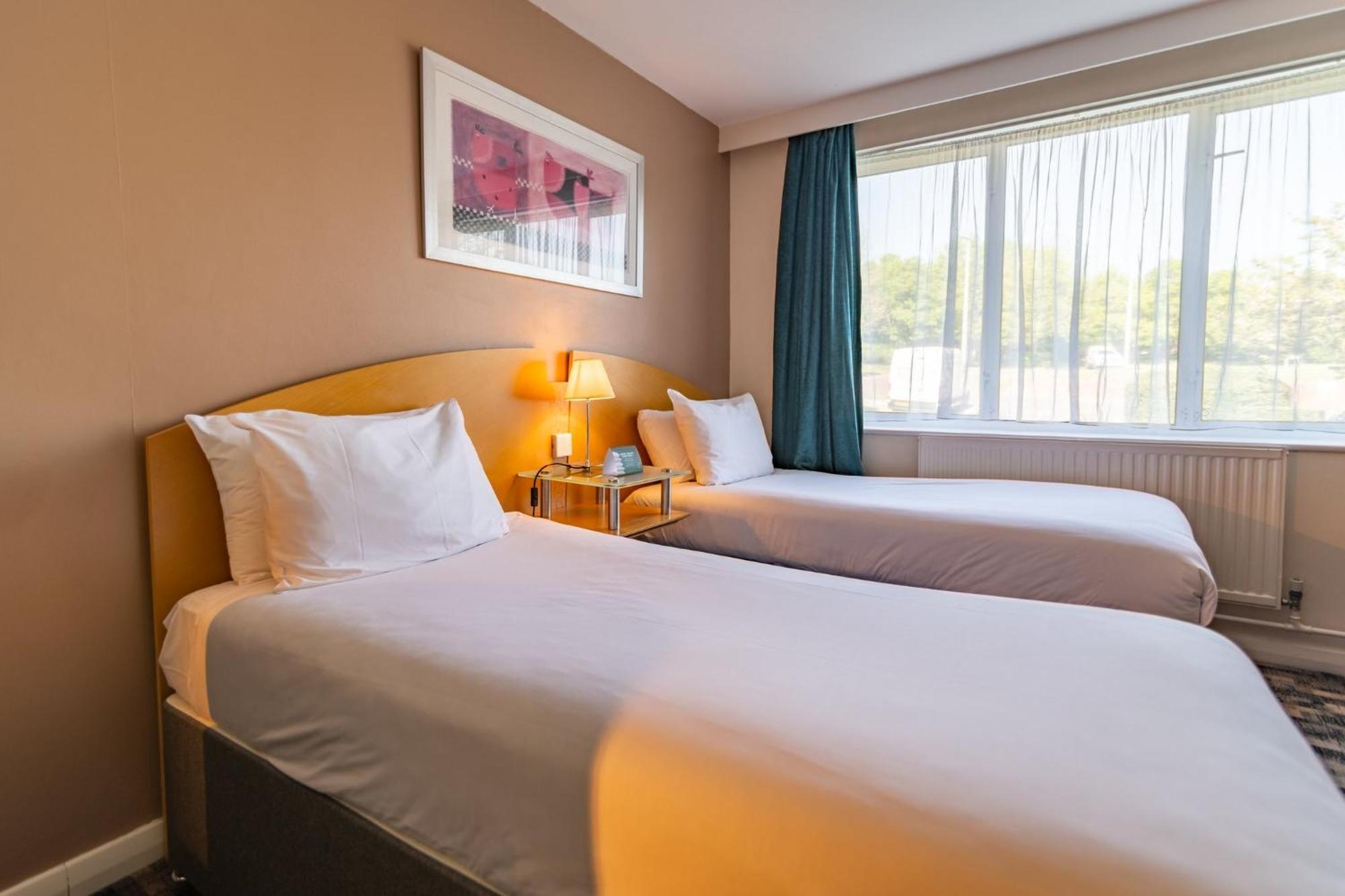 Holiday Inn Ashford - North A20 By Ihg Zewnętrze zdjęcie