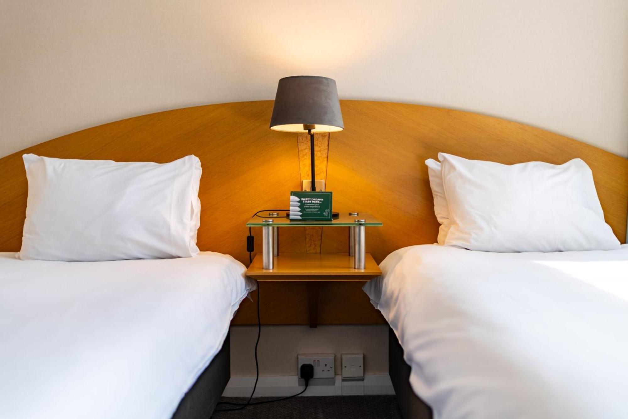 Holiday Inn Ashford - North A20 By Ihg Zewnętrze zdjęcie