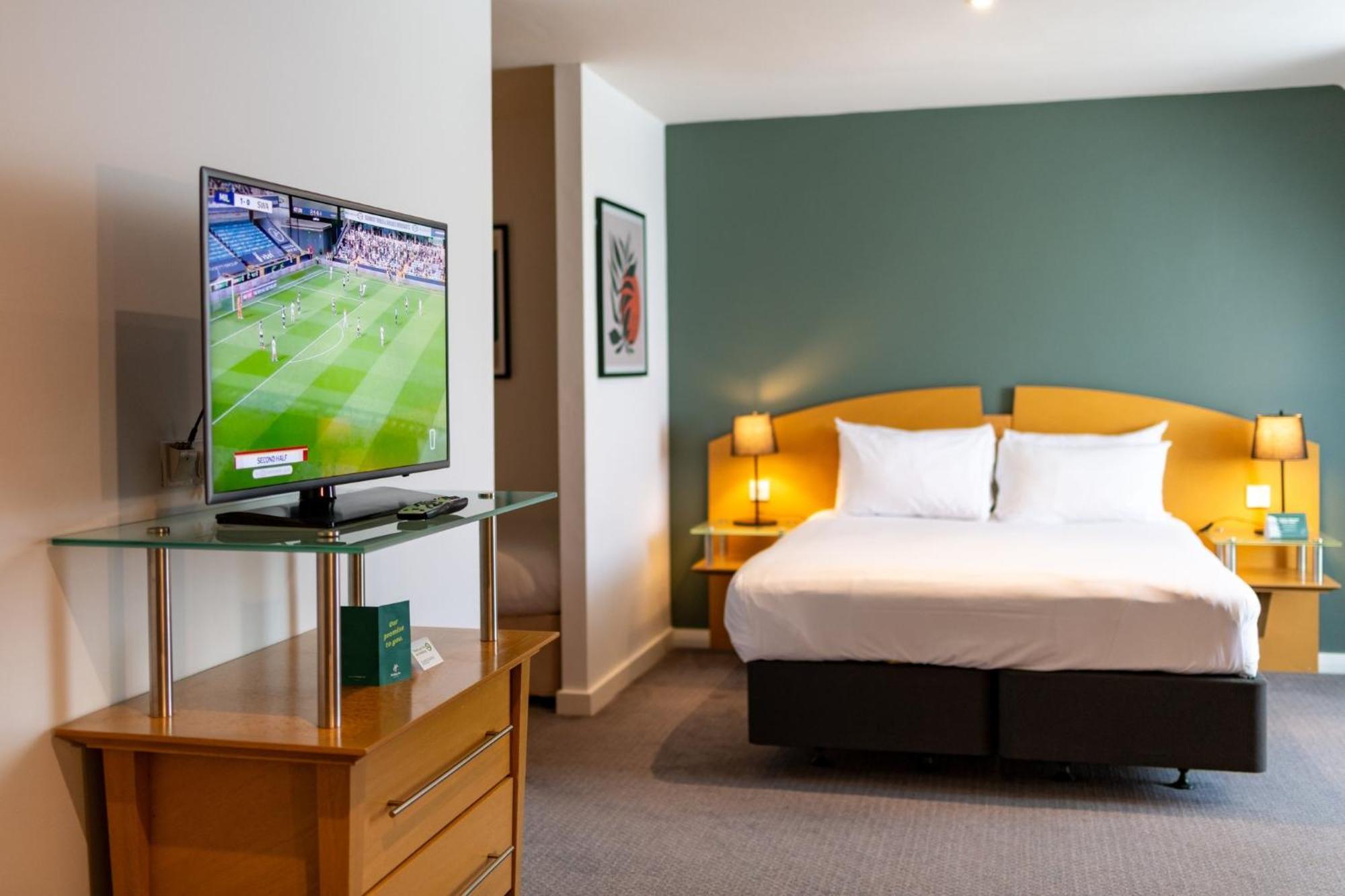 Holiday Inn Ashford - North A20 By Ihg Zewnętrze zdjęcie