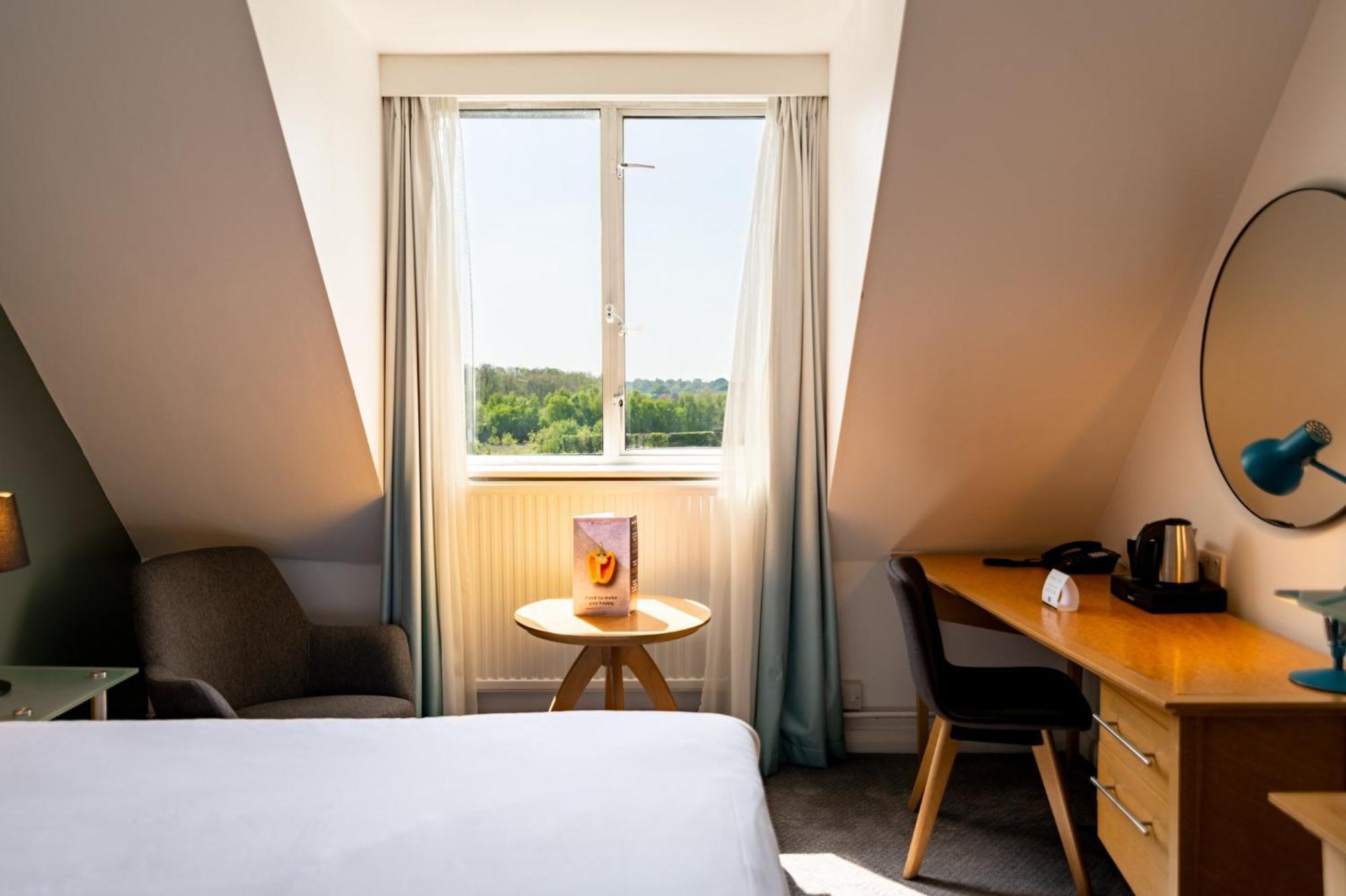 Holiday Inn Ashford - North A20 By Ihg Zewnętrze zdjęcie